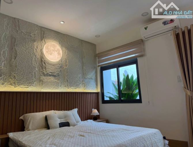 Bán nhà gần chợ Xóm Mới , HXH thông 2 đường , dt 60 m2 , nhỉnh 7 tỷ - 3