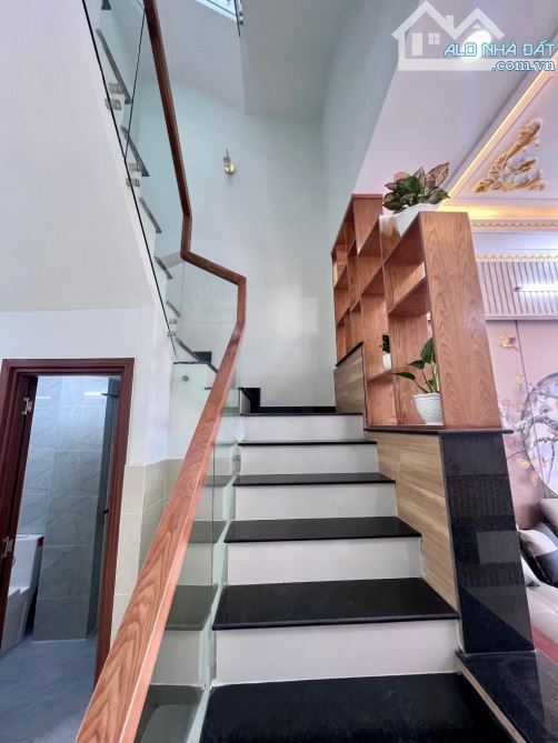 BÁN NHÀ HẺM XE HƠI 5m - 60.4m2 (4 x 15), 3 TẦNG, 4PN, LÒ LU, TRƯỜNG THẠNH, QUẬN 9 - 3