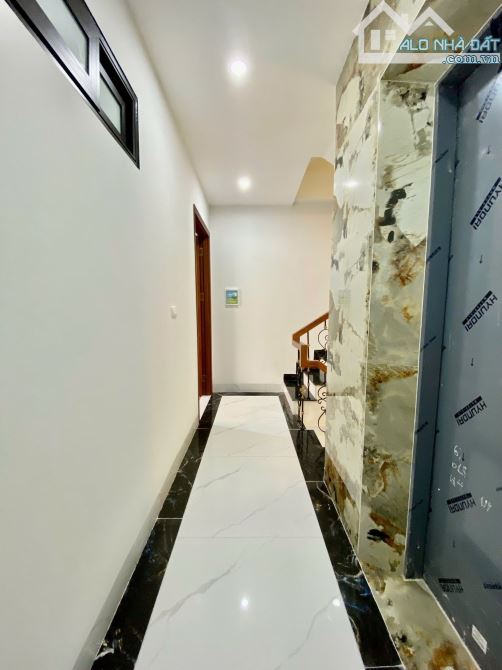 Quá Hiếm Trên Thị Trường Vỉa Hè Đá Bóng . Trước Nhà ô tô Tránh NHau 6 tầng thang Máy. - 3