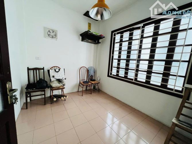 🏠 [CỰC HIẾM] NHÀ 3 TẦNG 40M2 - TRẦN THÁI TÔNG, CẦU GIẤY - 3