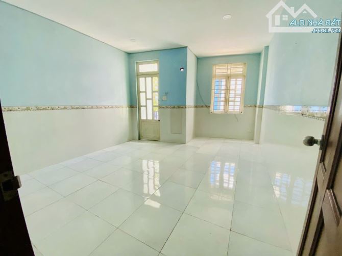 Nhà 3 tầng ô tô đỗ cửa, Lê Trọng Tấn vào DS11, 4.7 tỷ - 3