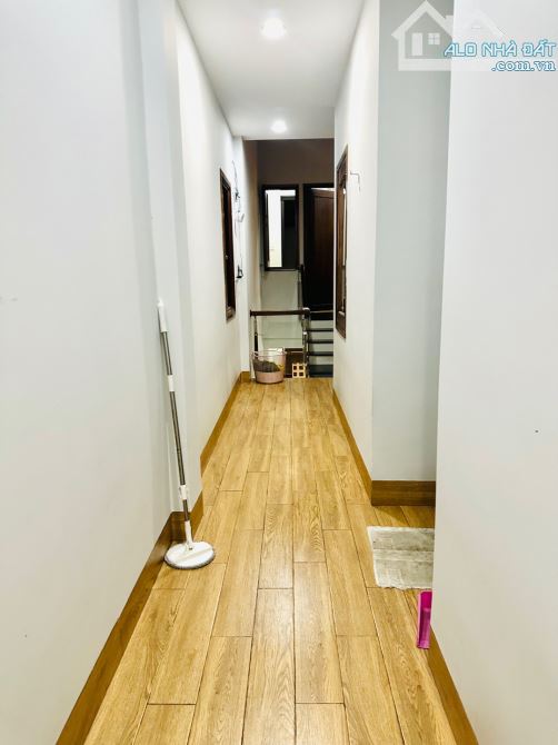 NHÀ 3 TẦNG HÀ VĂN TRÍ - Ô TÔ ĐỔ ĐẬU NGÀY ĐÊM - nhỉnh 5 tỷ - 3