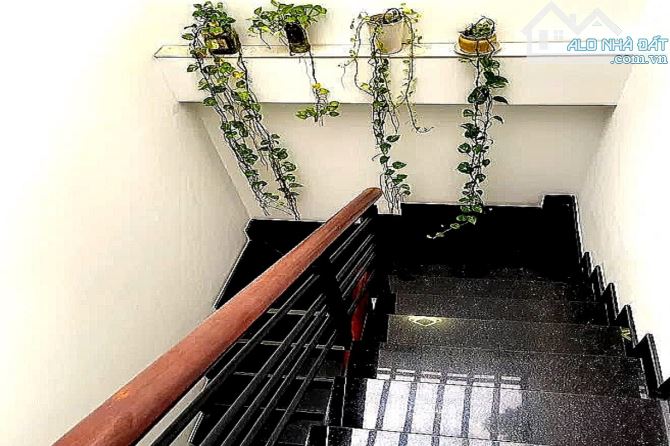 Bán nhà ở ngay, 3 tầng, ngang 5m, CN, 56 m2, Lê Văn Sỹ, Phú Nhuận, Sổ riêng ! - 3