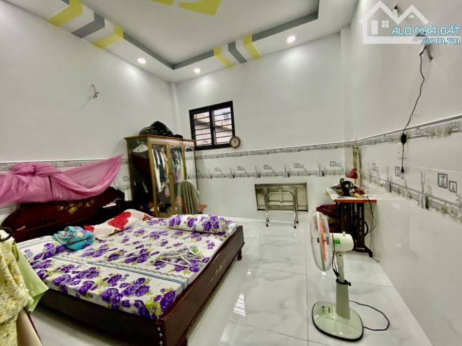 BÁN NHÀ HẺM XE HƠI HÒA BÌNH TÂN PHÚ, 65M2(4.3❌️15), 3 TẦNG KIÊN CỐ NHỈNH 5 TỶ - 3