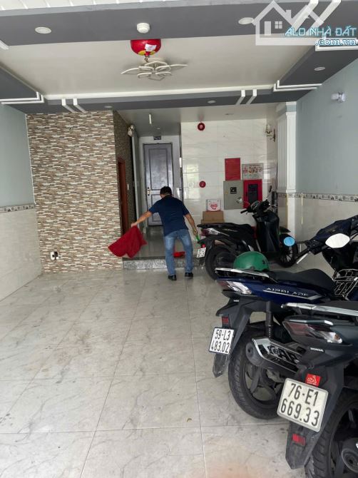 Bán nhà mặt tiền nội bộ KDC Bông Sao Phường 5 Quận 8. Nhà có 15 phòng đang cho thuê thu nh - 3