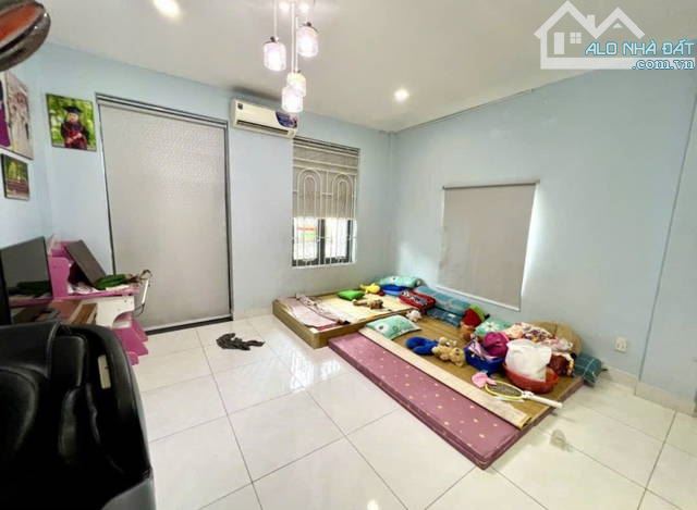 Bán nhà hẻm cấp 4 đường TTN q12, có dòng tiền xoay vòng  , giá chỉ nhỉnh 4,5 tỷ - 3
