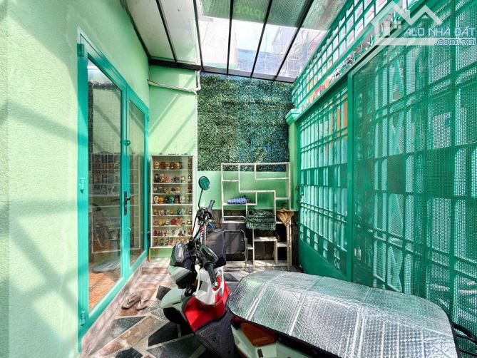 NGAY HỌC VIÊN HÀNH CHÁNH QUỐC GIA - BA THÁNG HAI QUẬN 10 - 47M² - 4 TẦNG 8.9 TỶ - 3