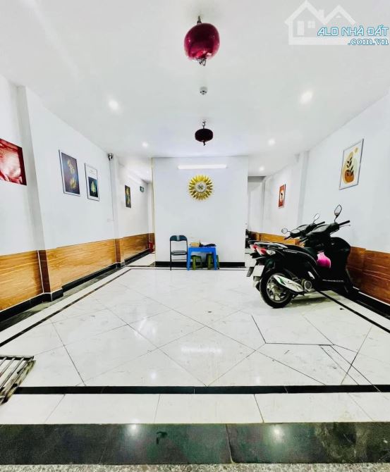 GIÁP BÁT bán nhà dòng tiền 9 phòng khép kín chỉ.* 8.8tỷ Doanh thu 45tr/tháng. - 3