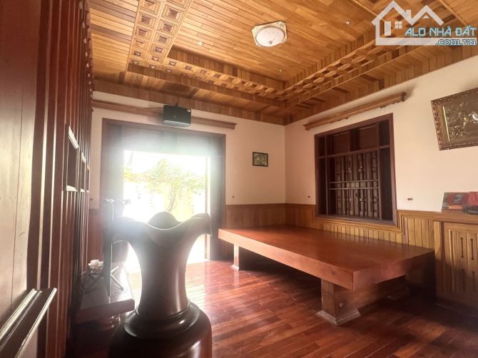 Bán biệt thự Đông Hoà, Dĩ An - 550m2 - giá 22.9 tỷ - 3