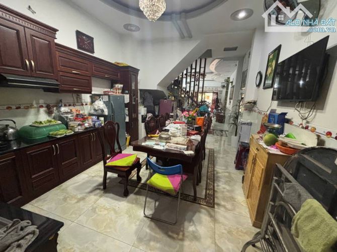 BÁN NHÀ  ĐỖ NHUẬN - TÂN PHÚ - MẶT TIỀN KINH DOANH ĐỈNH -  4 TẦNG - 72M2 ( 4 x 18 ) - 12 TỶ - 3