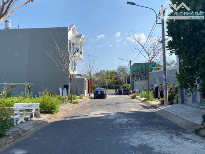 bán đất khu Vạn Phát Hưng đường Trường Lưu,P Long Trường , Q9 - DT: 81 m2 - 3
