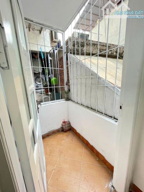 CĂN HỘ ĐẸP KHU GIẢI PHÓNG! NGÕ Ô TÔ, AN NINH, YÊN TĨNH, FULL NỘI THẤT, ~60M2 2N1WC 1..TỶ - 3