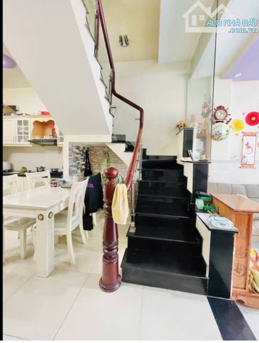 NHÀ 3 TẦNG HẺM ÔTÔ. GÒ DẦU. TÂN PHÚ. 55M2.NHỈNH 6 TY - 3