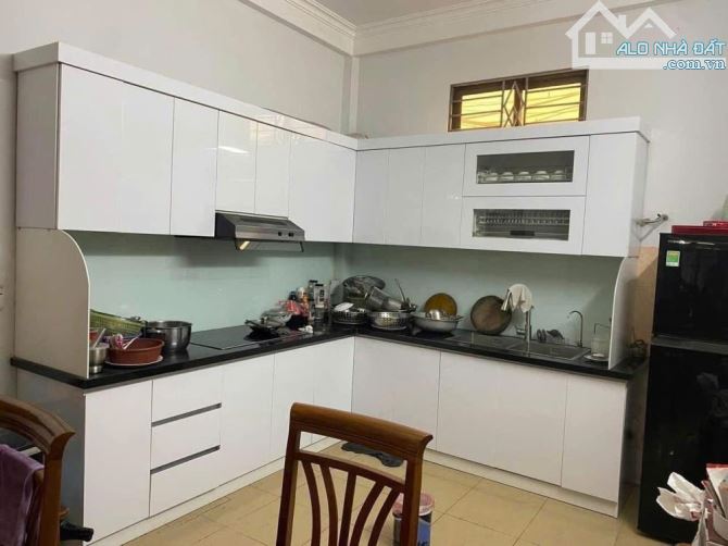 Bán nhà Tôn Đức Thắng 37m2 nhà đẹp ngõ to đẹp lô góc 3 mặt thoáng 7.68 tỷ - 3