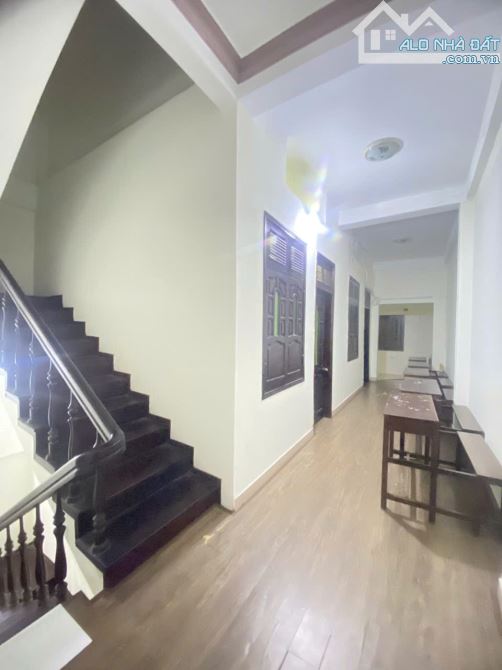 Mặt Tiền Nguyễn Duy Trinh – Biệt Thự 4 Phòng Ngủ, Gara Ô Tô, Đang Cho Thuê 8 Triệu/Tháng - 3