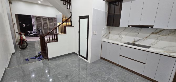 Bán nhà Đống Đa, trung tâm, sát mặt phố, ô tô, 40m2, chào 13 tỷ - 3