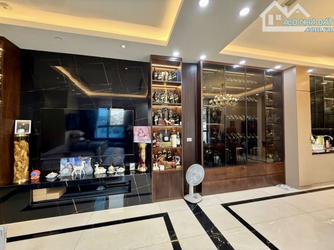 HOÀN KIẾM-VIP-SÁT PHỐ LÝ NAM ĐẾ-Ô TÔ ĐỖ CỬA-LÔ GÓC-MẶT TIỀN KHỦNG-THANG MÁY-FULL NỘI THẤT - 3