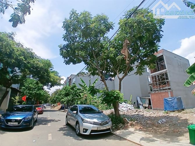 BÁN LÔ ĐẤT 57m2 – MẶT TIỀN ĐƯỜNG 9M CÓ VỈA HÈ – LONG TRƯỜNG - Giá 3.4T - 3