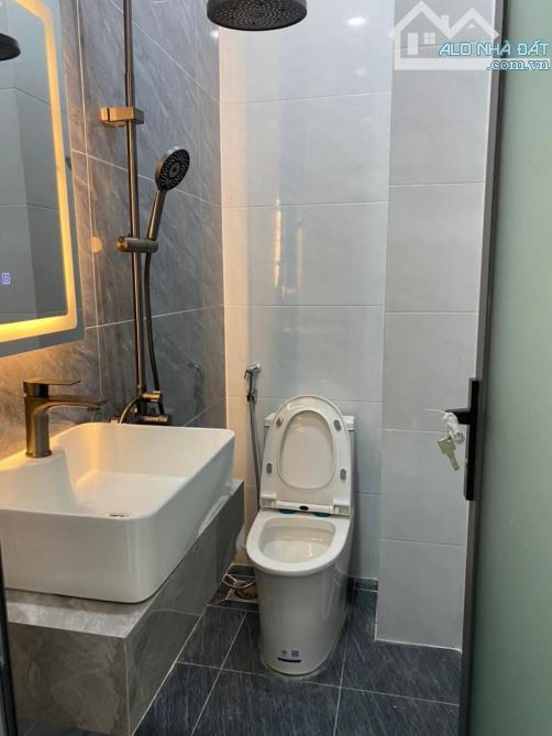 BÁN NHÀ GÒ VẤP ĐƯỜNG SỐ 3 PHƯỜNG 9 4x12M GIÁ 6 TỶ 58 - 4 TẦNG 5 PHÒNG SHR - 3