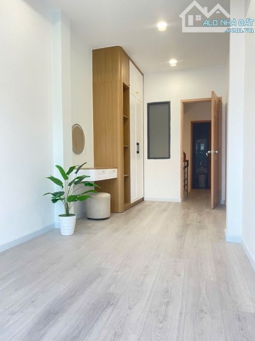 AN CƯ LẠC NGHIỆP VỚI NHÀ MỚI ĐẸP! 2 PN - HẺM ĐINH TIỀN HOÀNG GIÁP QUẬN 1 - CHỈ 4,45 TỶ - 3