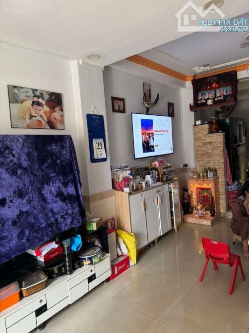 MẶT TIỀN LÊ QUANG SUNG - KHU KINH DOANH ĐỈNH- GẦN NGAY UỶ BAN QUẬN - 3 TẦNG - 38M2 - 3