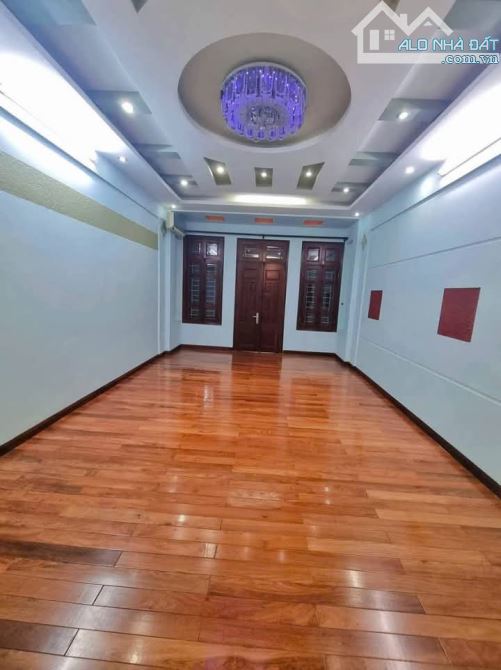 BÁN NHÀ PHÂN LÔ*HOÀNG QUỐC VIỆT*59M*5T*MT4.4M*24.8TỶ*ÔTÔ KINH DOANH*2 MẶT TIỀN RỘNG THOÁNG - 3