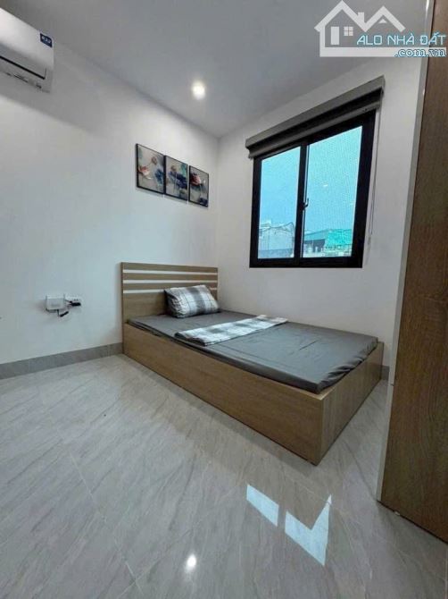 Tòa căn hộ dịch vụ trung tâm Cầu Giấy - lô góc - dòng tiền khủng 1,2 tỷ/năm - 4