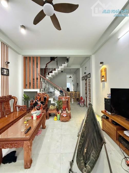 🌺NHÀ MẶT TIỀN 3 TẦNG đường THẠNH LỘC 15, phường THẠNH LỘC,Q12,dt 160m2(4mx40m)💵6tỷ ✍️NHÀ - 4