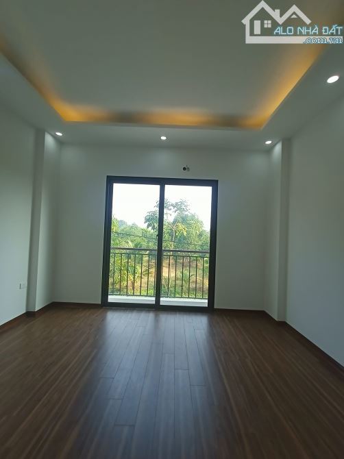Nhà 4 tầng-3,x tỷ-4pn. Gần Chợ, Trường học. Cách Đại Lộ THăng LOng khoảng 5p - 4