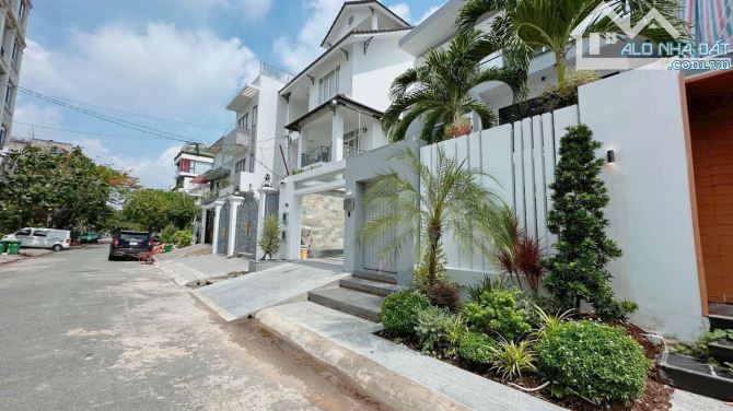 Giảm 8 tỷ còn 39 tỷ bán nhà 2 góc  Nguyễn Văn Nghi Q.Gò Vấp 7.1x23m - 4 tầng HĐT~1 tỷ/năm. - 4