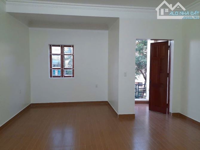 Cho thuê nguyên căn tuyến 2 Quán Nam , đường rộng ô tô đỗ ngày đêm - 4
