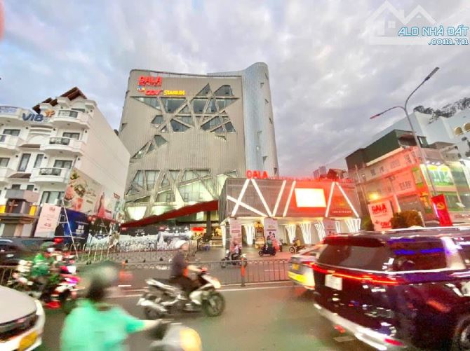 Bán nhà Hoàng Văn Thụ , phường4, quận Tân Bình,40m2, giá 3.8 tỷ - 4