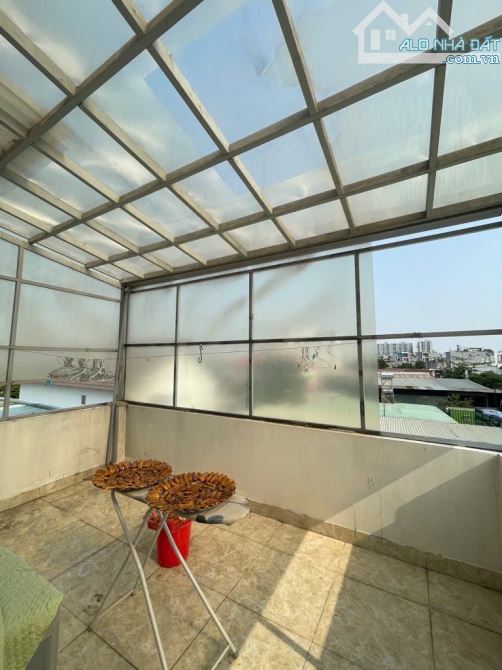Bán Nhà 3 Tầng Sát Mặt Tiền LÊ VĂN KHƯƠNG Q12,DT140M2 ,(10X14M) HẺM XE TẢI GIÁ 7.2 TỶ - 4