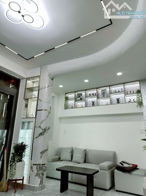 Hẻm 1 sẹc; ôtô đổ cửa gần Làng Hoa Gò Vấp - Lê Văn Thọ; 3 căn đến MẶT TIỀN; dtich 80m2*4T - 4