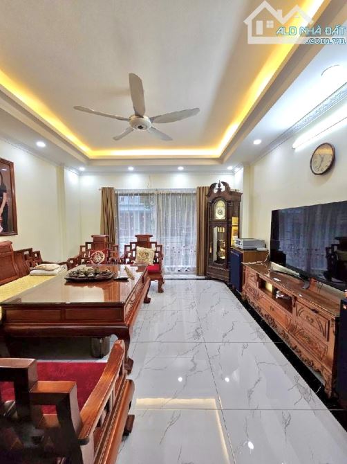 Bán nhà Hoàng Như Tiếp, Dân xây cực chất, 6 tầng thang máy, 80m2 - 1X Tỷ - 4