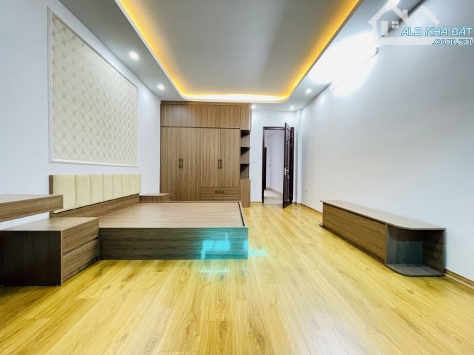 Bán nhà KĐT Geleximco ô tô tránh vỉa hè rộng vị trí đẹp dt 126m 5t mt 9m giá 22 tỷ - 4