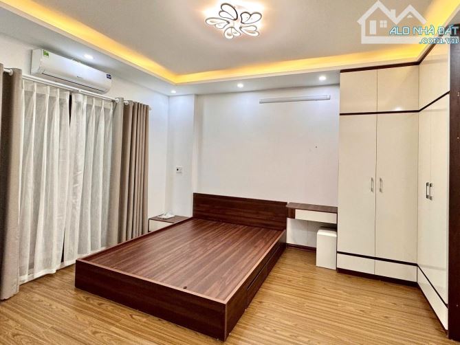 🔥🔥NHÀ ĐẸP PHỐ MINH KHAI- HAI BÀ TRƯNG- 5T- MT: 4.5m - 4