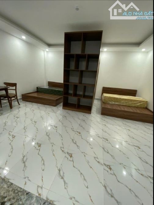 26.5 Tỷ/ 102 M2/8 tầng /6 Mt/ Đội Cấn.Ba Đình - 4