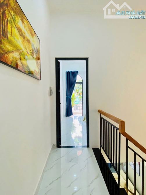 Nhà Nguyện Văn Lượng  Gò Vấp - có sân để xe, PK, Bếp, 3 phòng ngủ,tiện nghi - 4