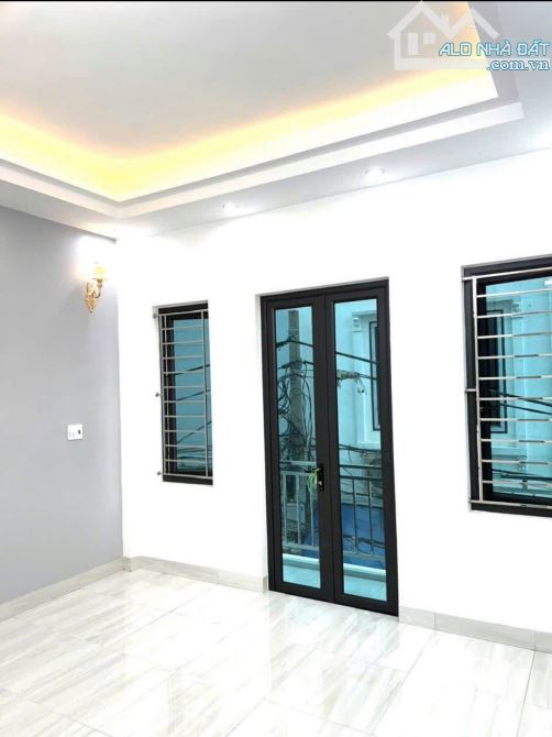 Bán nhà trong ngõ lô góc đường Đông Mạc - 4