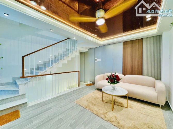 Bán nhà , HXH 6m thông  , cạnh Khu đồng bộ cao cấp, 3 tấng , 48 m2 , giá 6 tỷ - 4