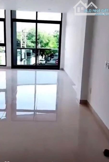 Trung Tâm Quận 1 - Nhà 6 Tầng có Thang Máy👉 Mặt Tiền Đường - Phường Tân Định👉 Kinh Doanh - 4