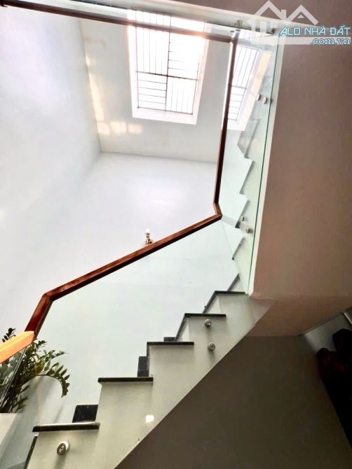 Mặt tiền sát biển 3 tầng- Phạm Vấn - Sơn Trà- Giá chỉ 6,75 tỷ - 4