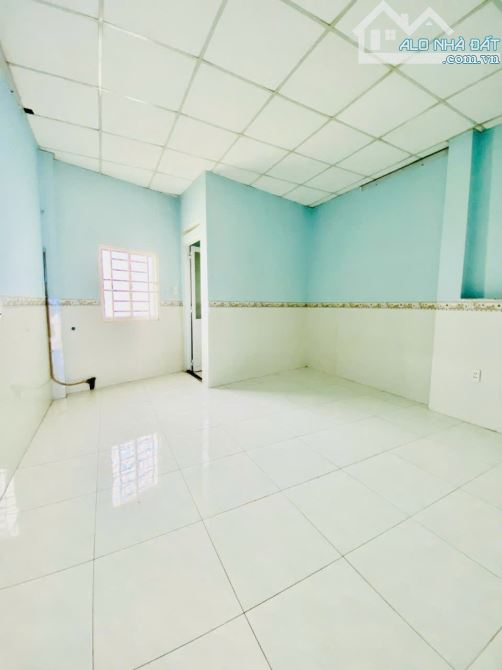 Nhà 3 tầng ô tô đỗ cửa, Lê Trọng Tấn vào DS11, 4.7 tỷ - 4