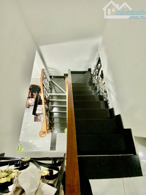 BÁN NHÀ HẺM XE HƠI HÒA BÌNH TÂN PHÚ, 65M2(4.3❌️15), 3 TẦNG KIÊN CỐ NHỈNH 5 TỶ - 4