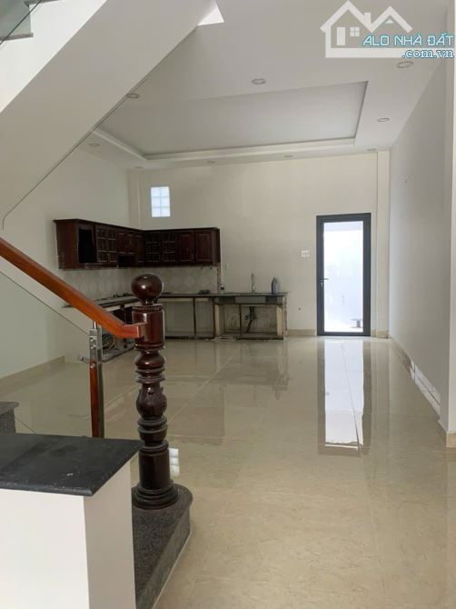 Bán nhà mặt tiền Khu nhà ở công ty Bảo Châu Phường 16 Quận 8. Nhà mới đẹp, vuông vức, khu - 4