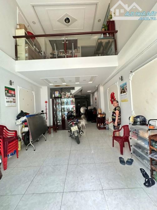 QUẬN 8, NGỘP BANK, 4.8 x 15m, 6 TẦNG 11.5 TỶ - Không 982.757.393 - 4