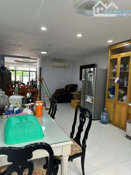 Bán nhà mặt tiền đường Phường 7 Quận 8. Thửa đất vuông vức, khu dân cư an ninh, gần THPT N - 4