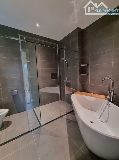 BÁN CĂN HỘ DỊCH VỤ TÔ NGỌC VÂN - 240M2 - 8 TẦNG  - 140 TỶ - 4