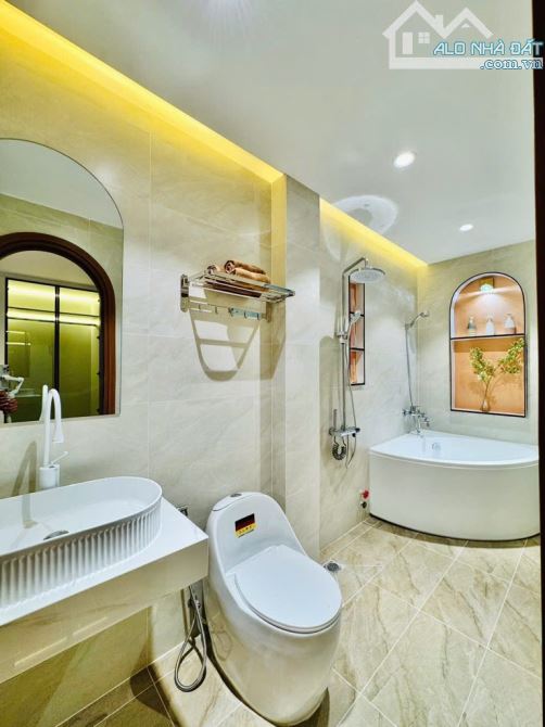 Bán nhà đẹp P.22 BTH, hàng xóm Landmark 81, Full nội thất xịn sò, sổ vuông A4, nhỉnh 7 tỷ - 4